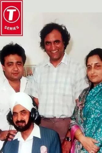 Rahi Bains, Anuradha Podwal and (Late) Gulshan Kumar with Broadcaster Pritam Chaggar